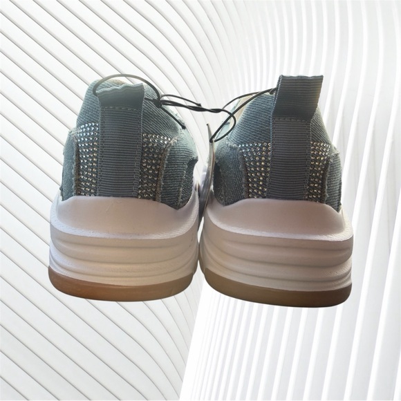 NEW WOMEN'S BEBE KASEY SNEAKERS DENIM SIZE 10 - Picture 9 of 10